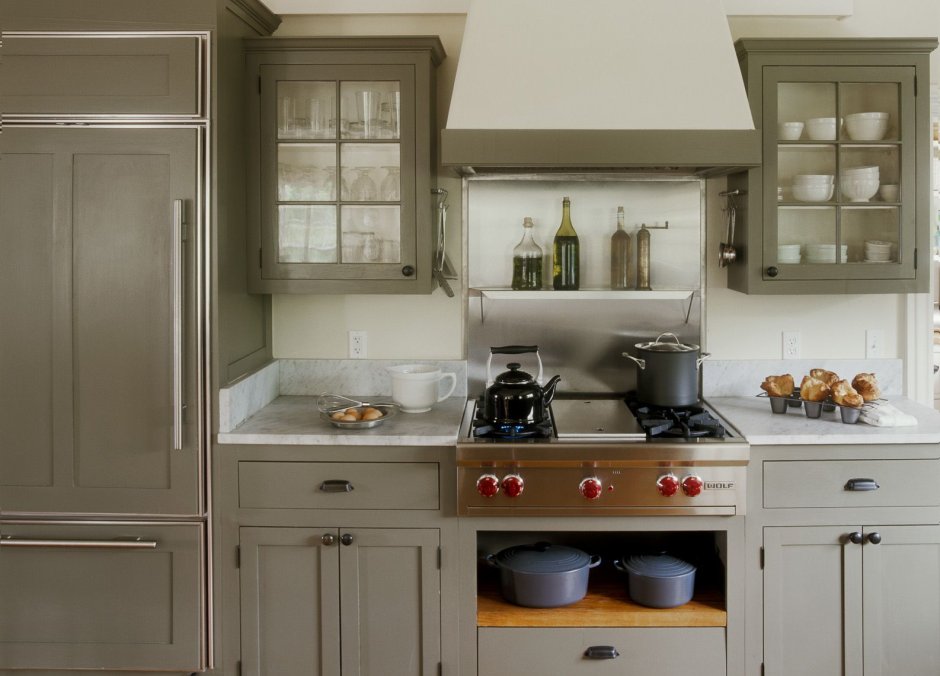 Шкаф над плитой