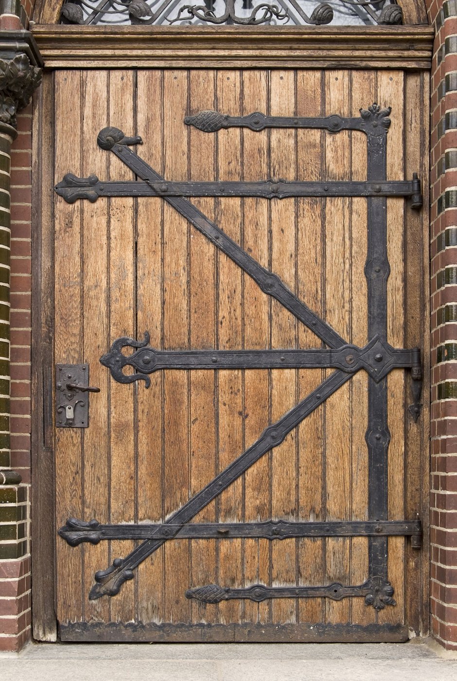 Старинные ворота
