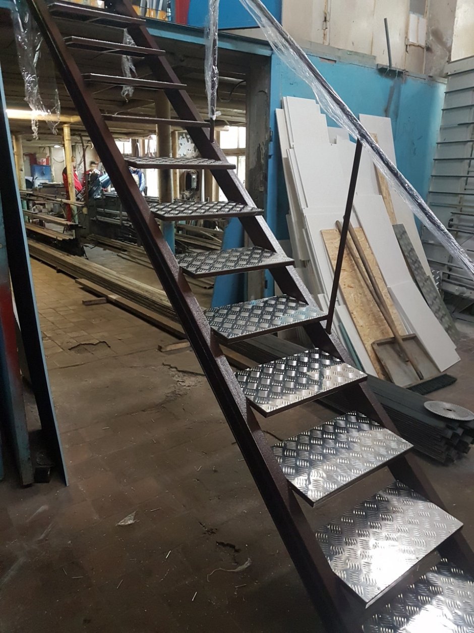 Лестница в погреб 1200*500 из профтрубы