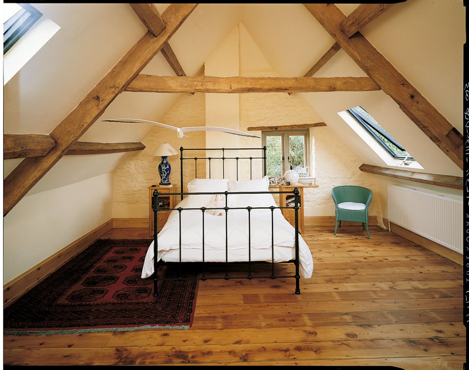 Мансарда под вальмовой крышей