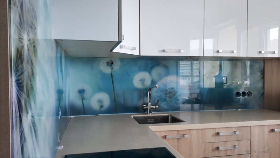 Фартук для кухни из стекла одуванчики
