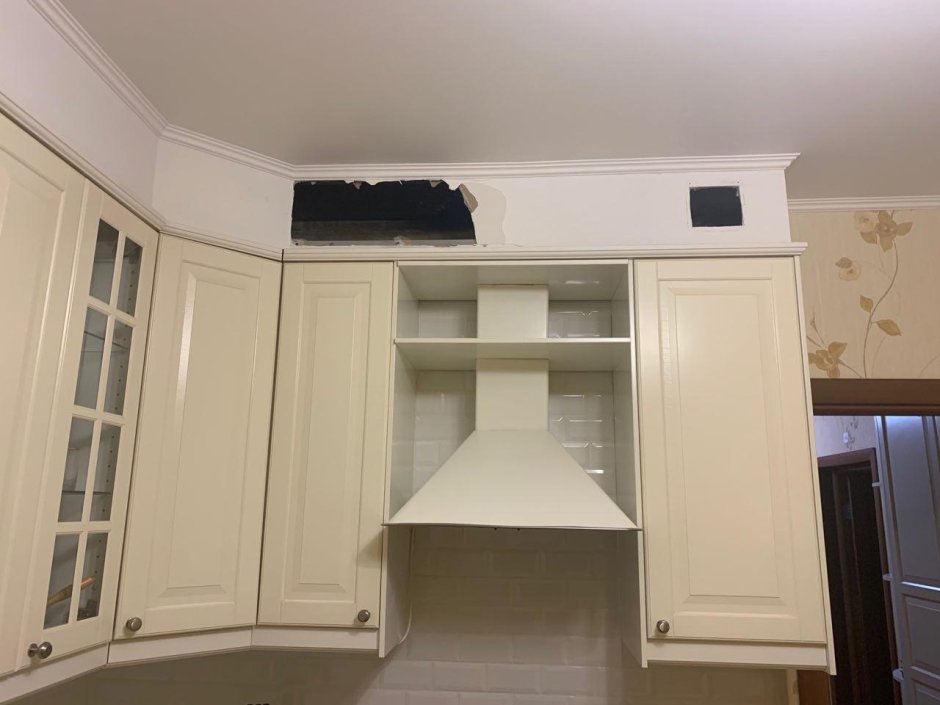 Короб для вытяжки в кухонном шкафу