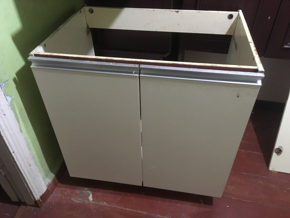 Угловой шкафчик на кухню