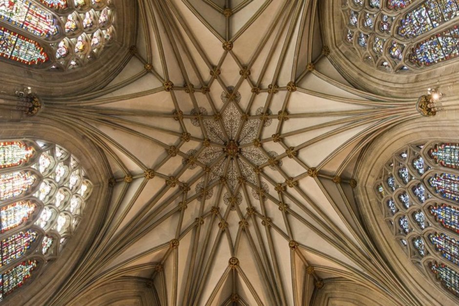 Сводчатый потолок архитектура