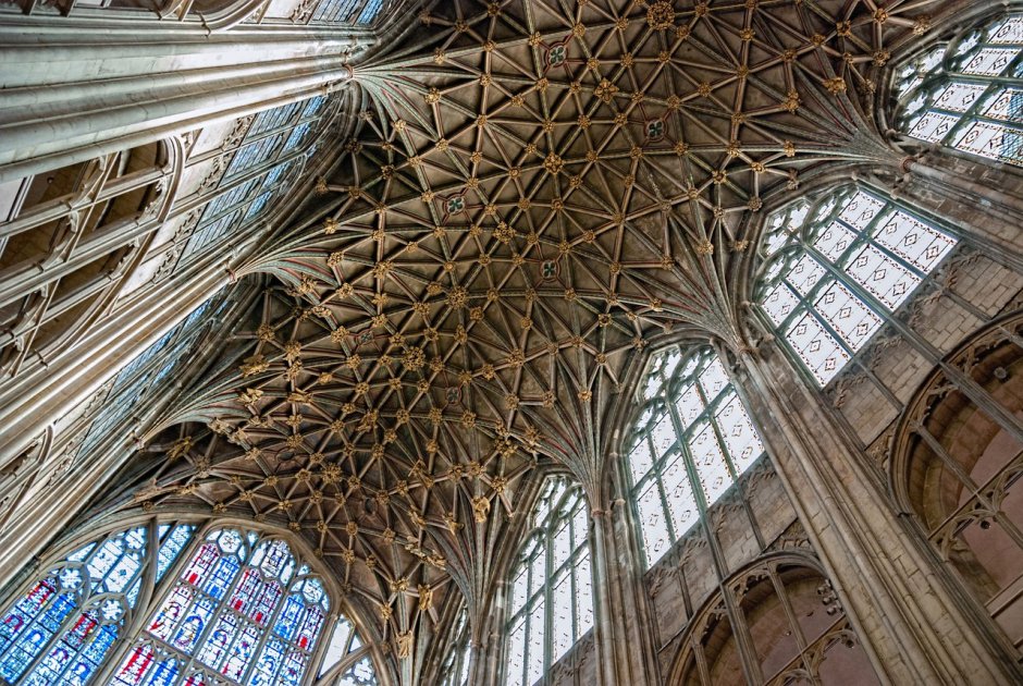 Базилика Святого Франциска сводчатый потолок нефа