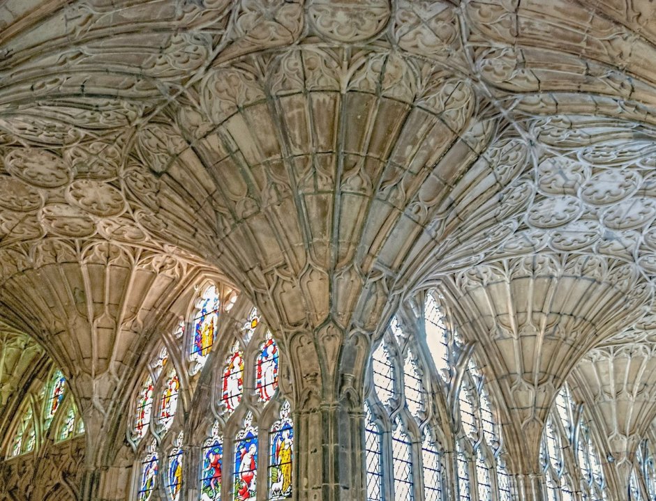 Сводчатый потолок