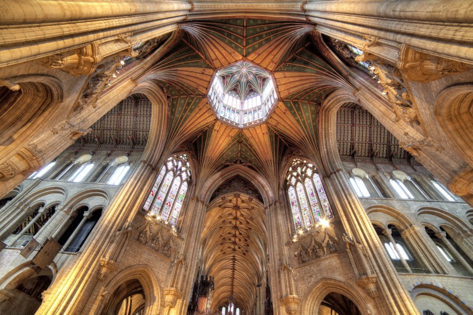 Тронный зал Готика перспектива