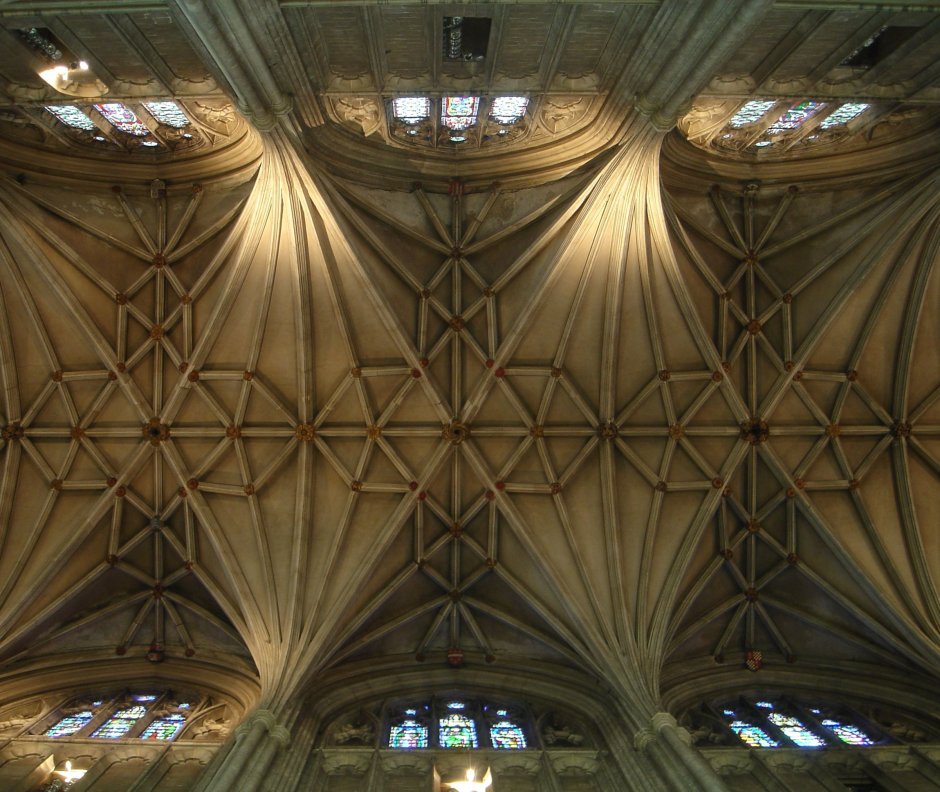 Кафедральный собор в Англии потолки