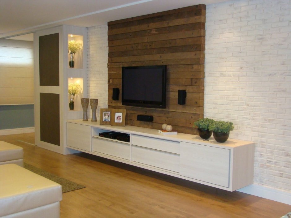 Ламинат на стену под телевизор