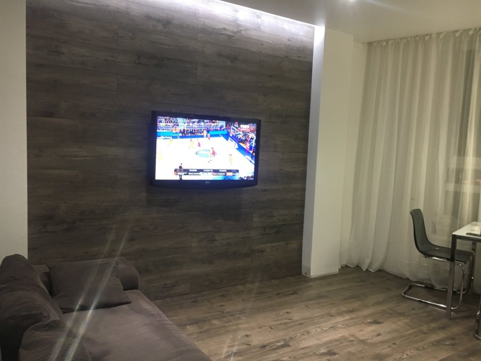 Ламинат на стену под телевизор