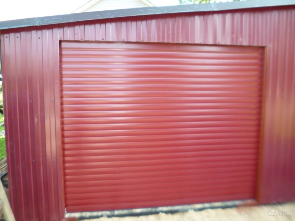 Гаражные ворота с профнастила