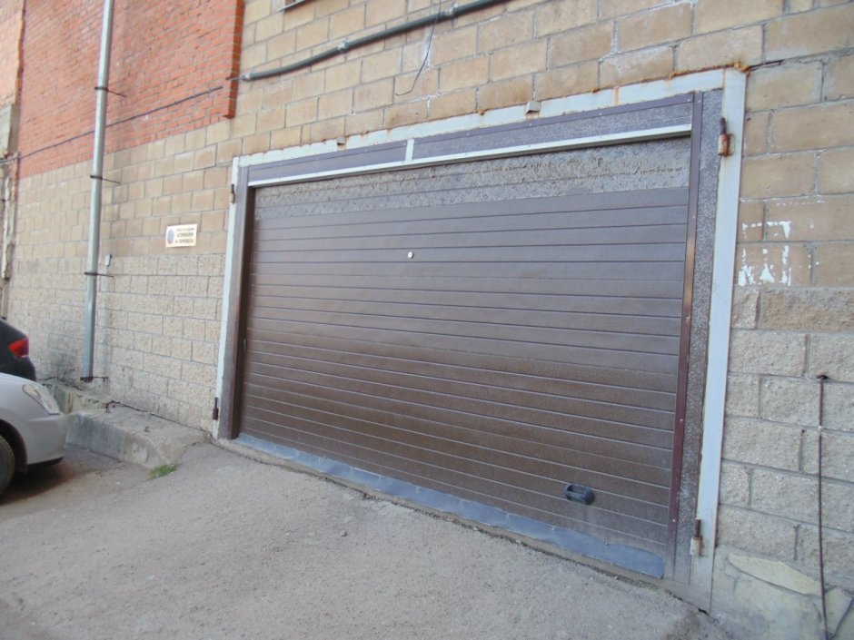 Теплые ворота для гаража