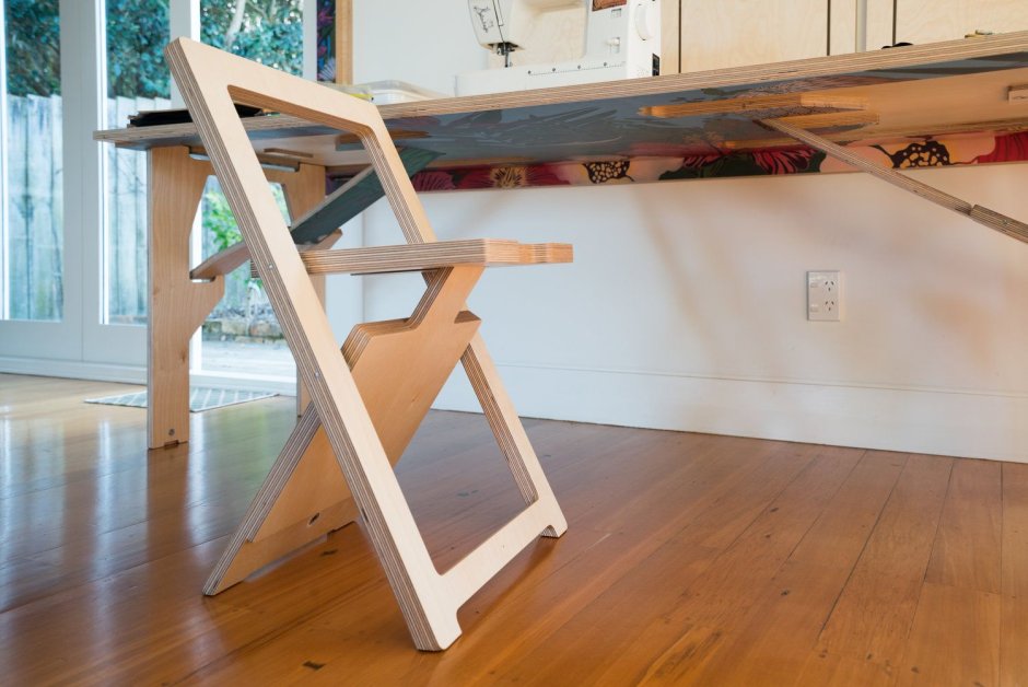 Откидной компьютерный стол