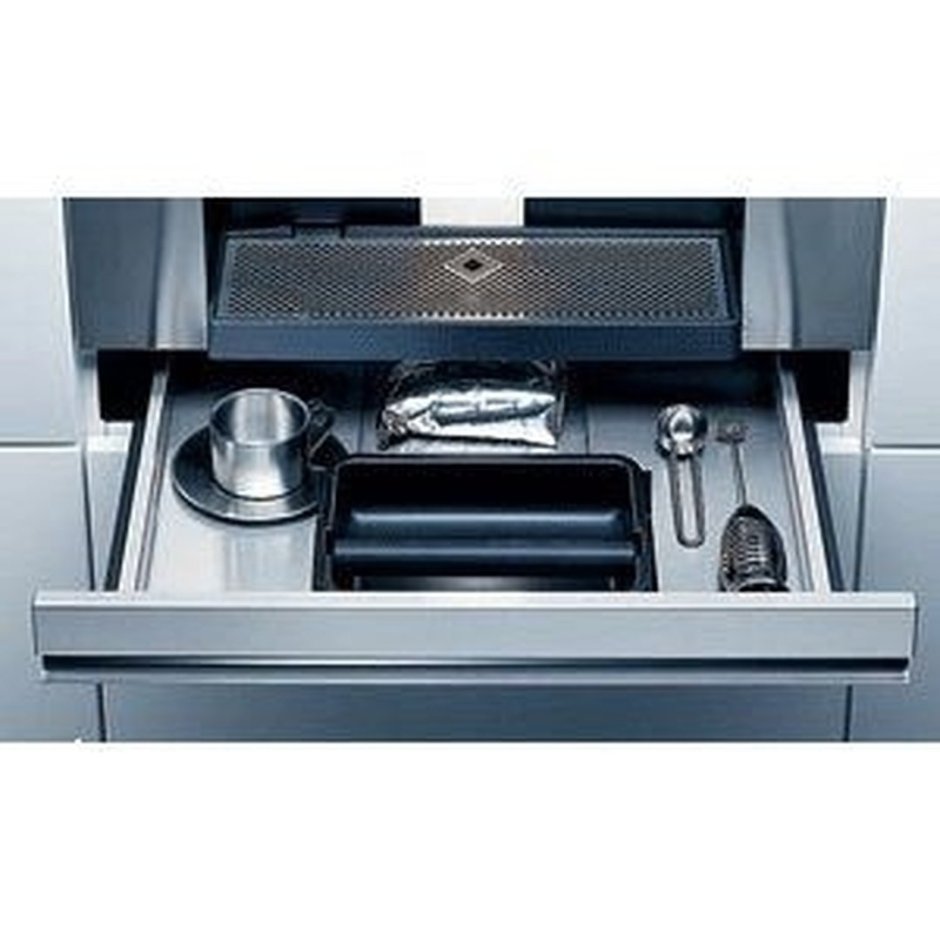 Хлебница в кухонном гарнитуре