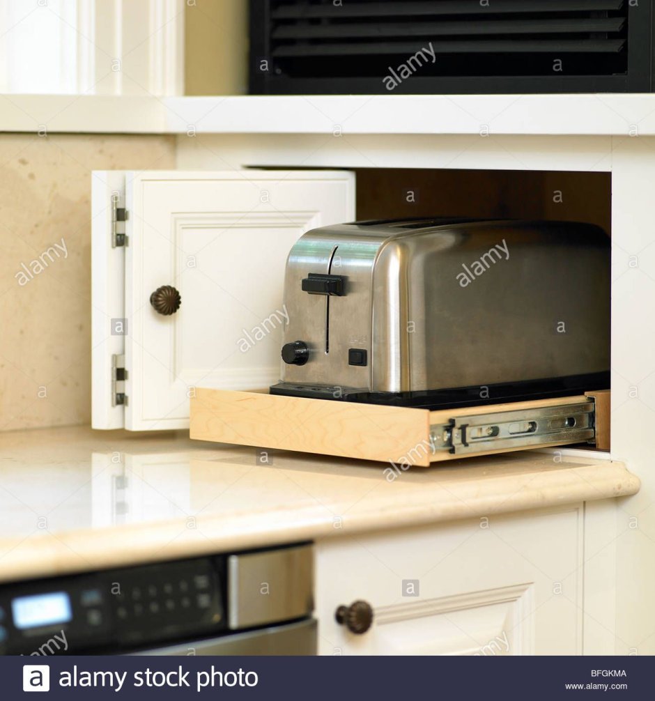 Выдвижная полка для кухни