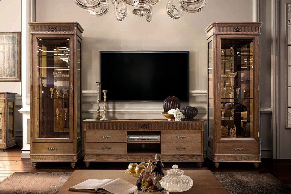 Мебель из шпона под питона