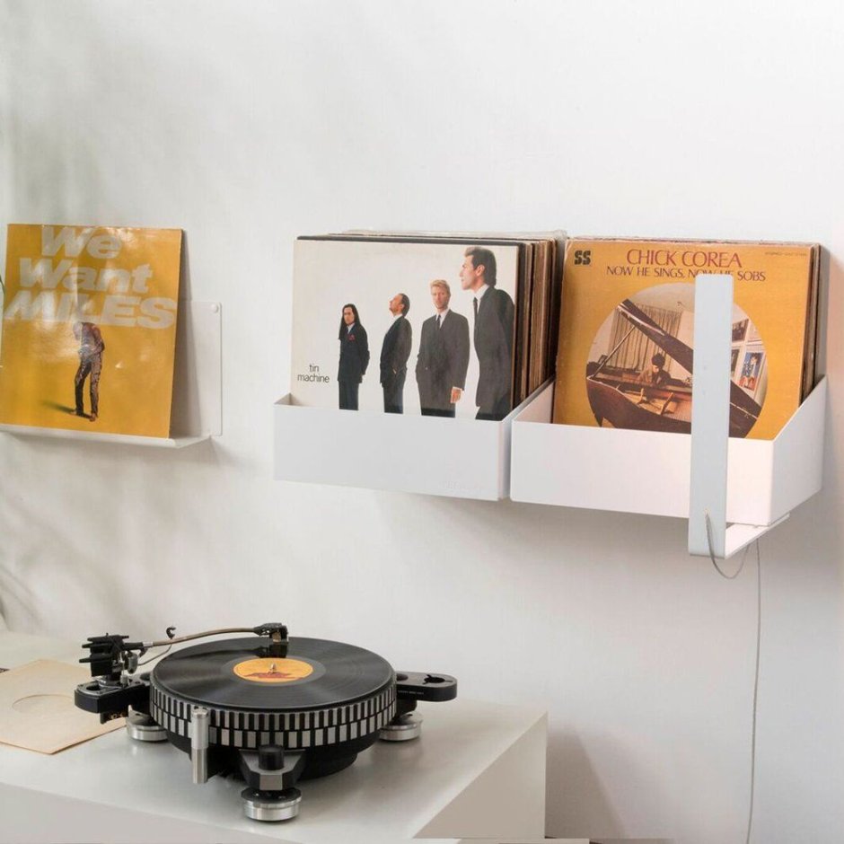 Полка для пластинок