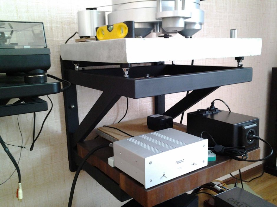 Treton проигрыватель виниловых пластинок