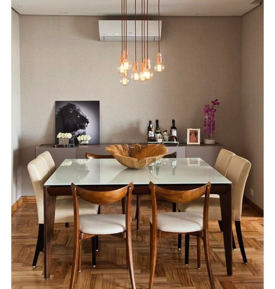 Светильник над обеденной зоной