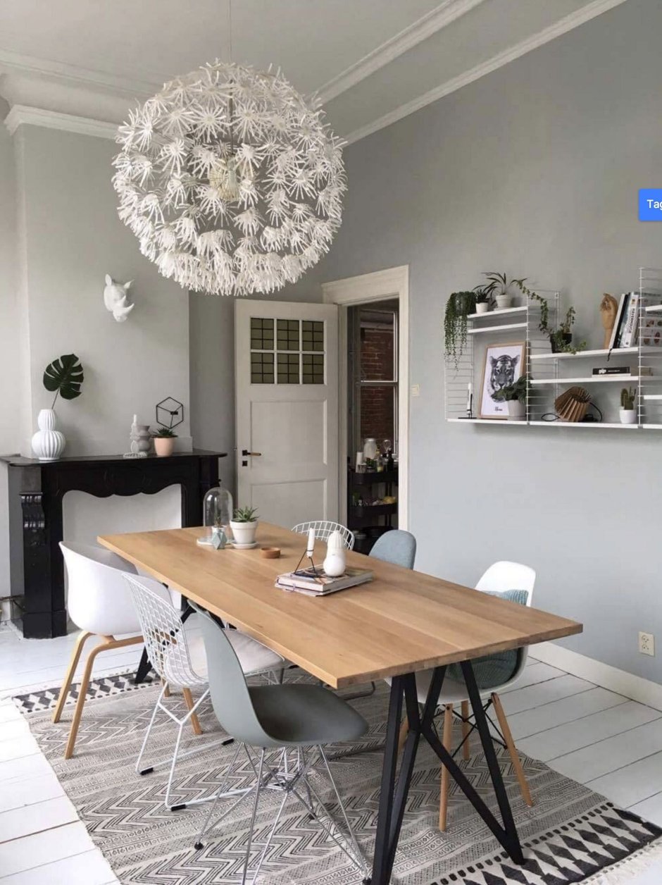 Круглый стол в интерьере кухни