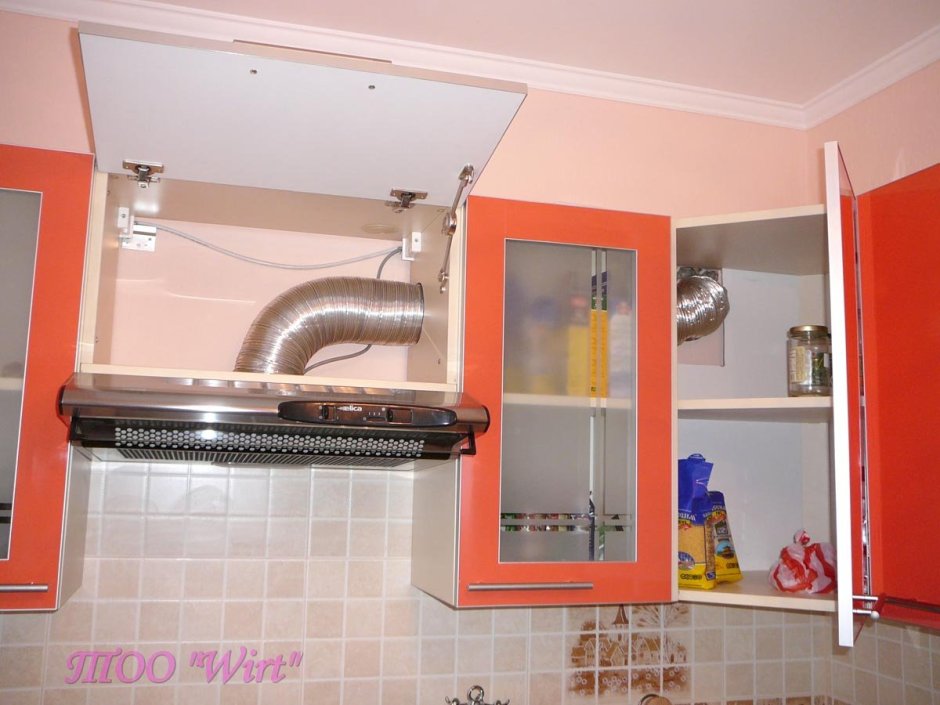 Вытяжная труба на кухне
