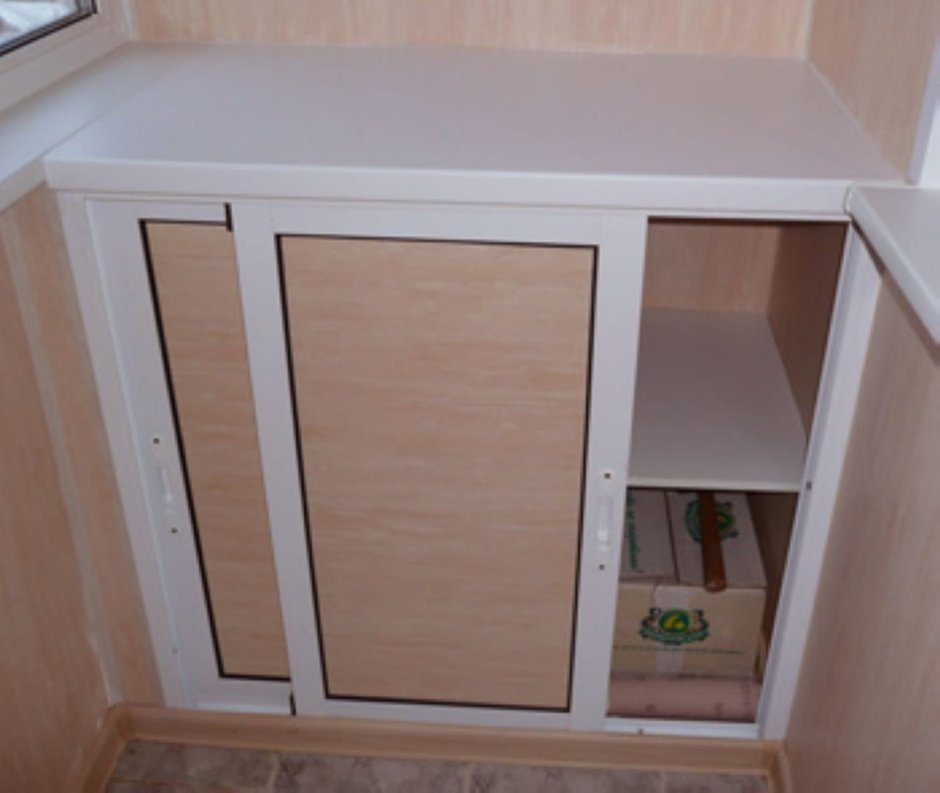 Раздвижной шкаф под подоконником