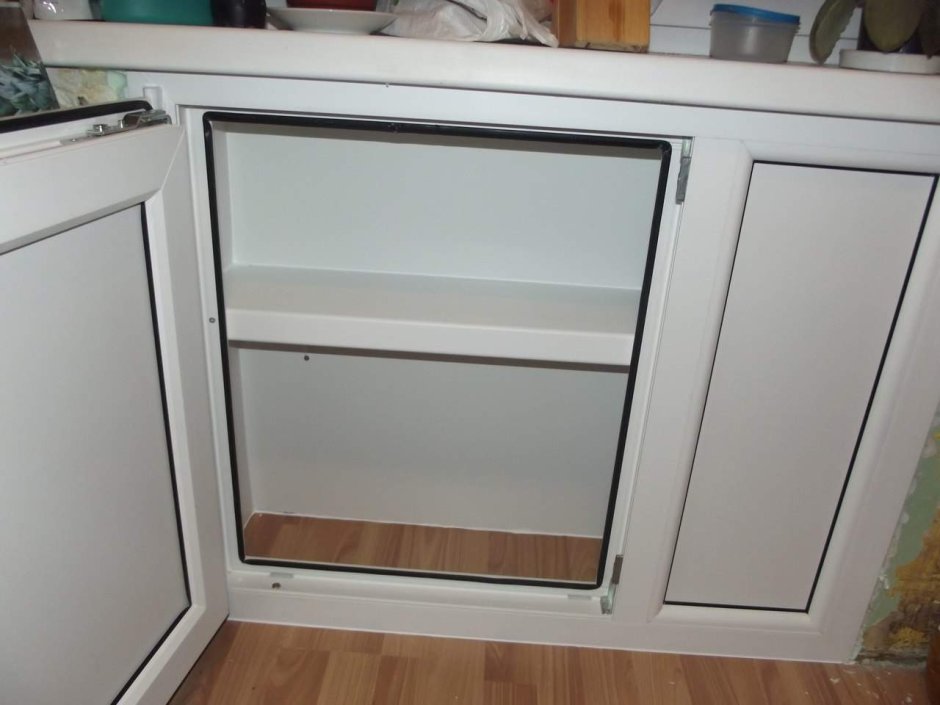 Хрущёвский холодильник под окном 850*800