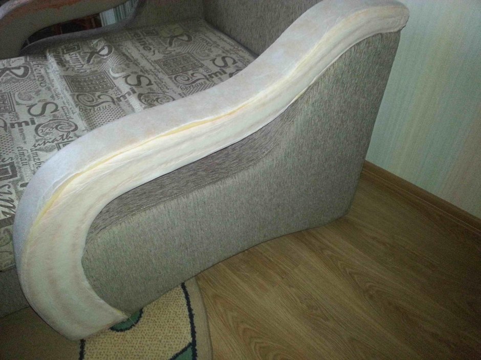 Чехол на диван белый