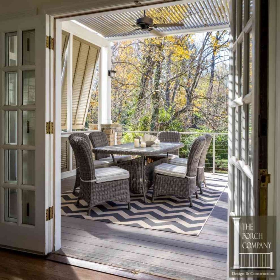 Гостиная с выходом на веранду