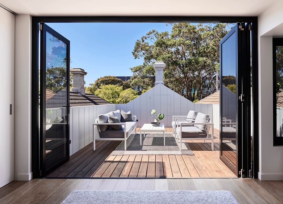 Кухня на веранде