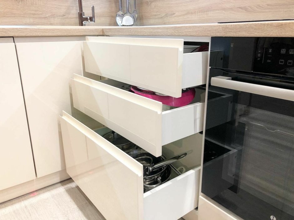 Интегрированная ручка Блюм