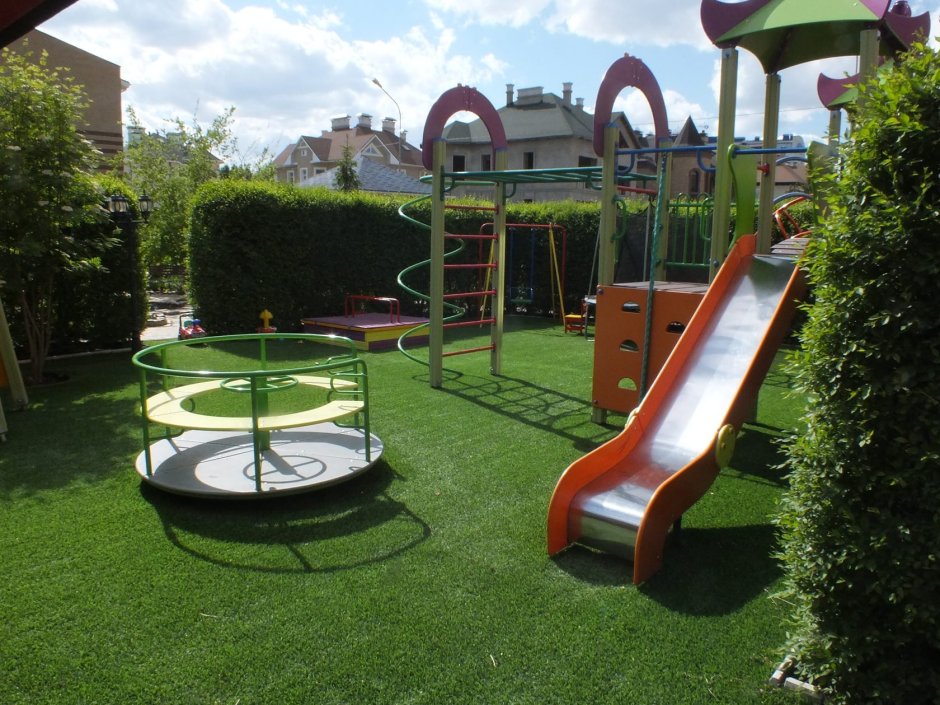 Детская площадка на участке