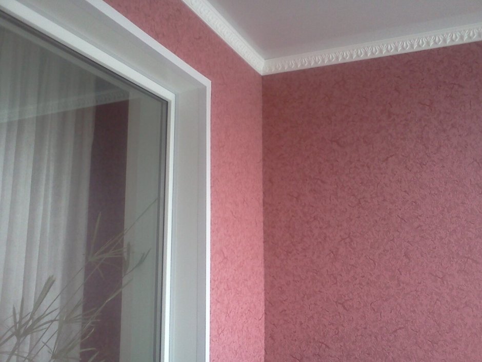 Откосы оклеенные обоями