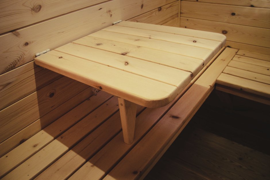 Столик в предбанник