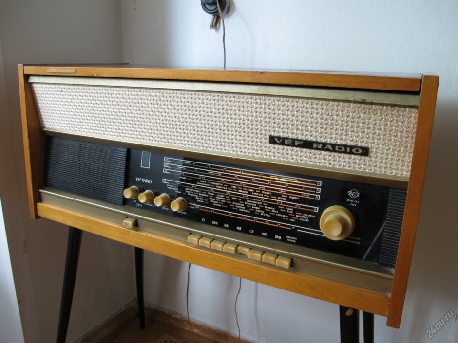 Радиола VEF