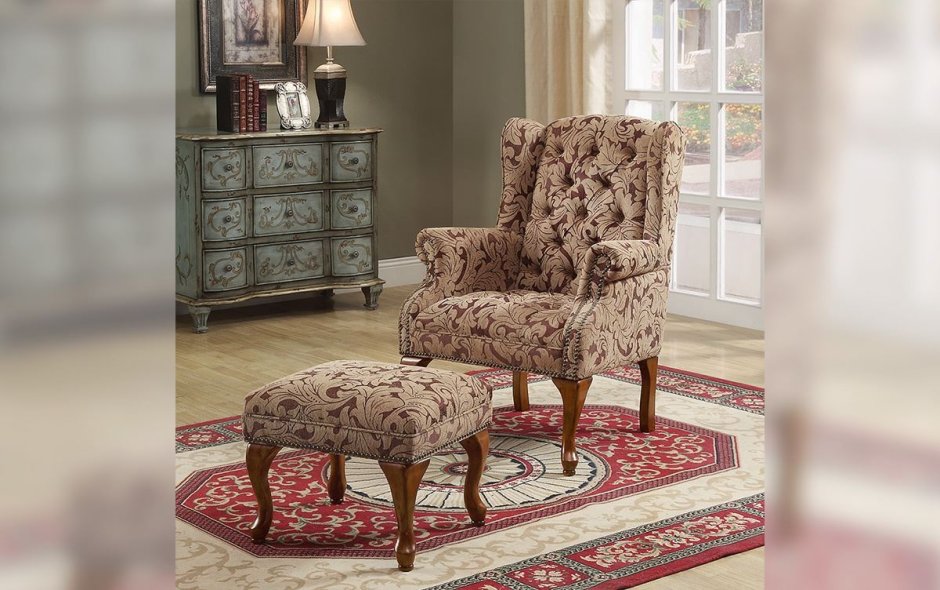 Красивое мягкое кресло