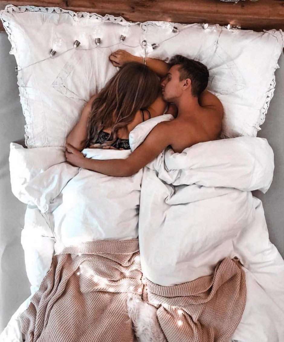 В постели с любимым мужчиной