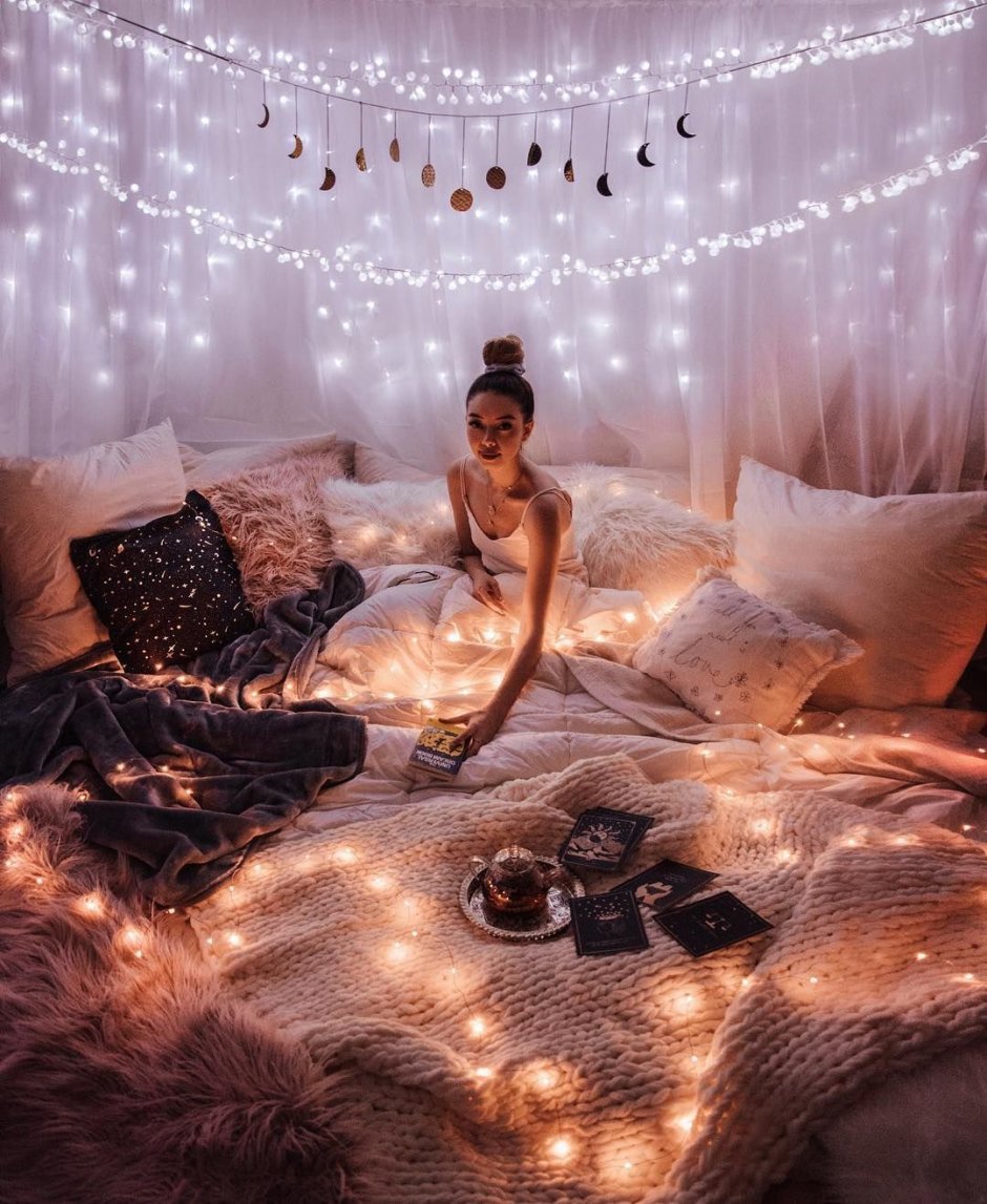 Красивые девушки в камшоте