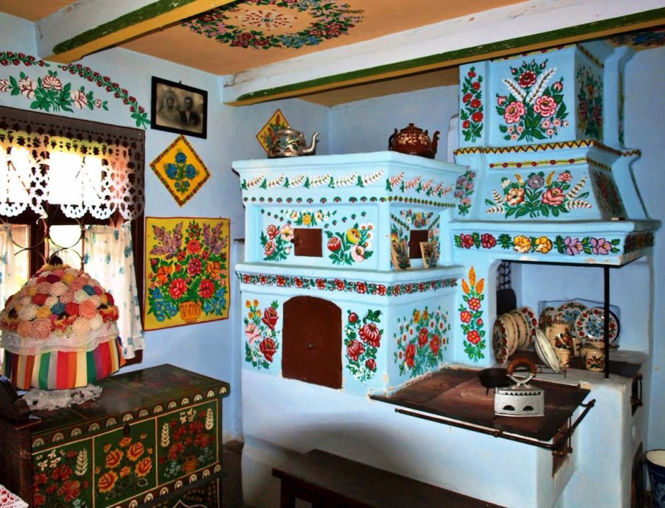 Урало Сибирская роспись на печи