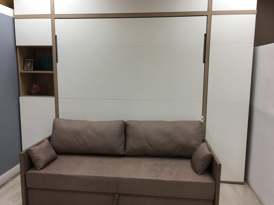 Кровать в маленькую комнату