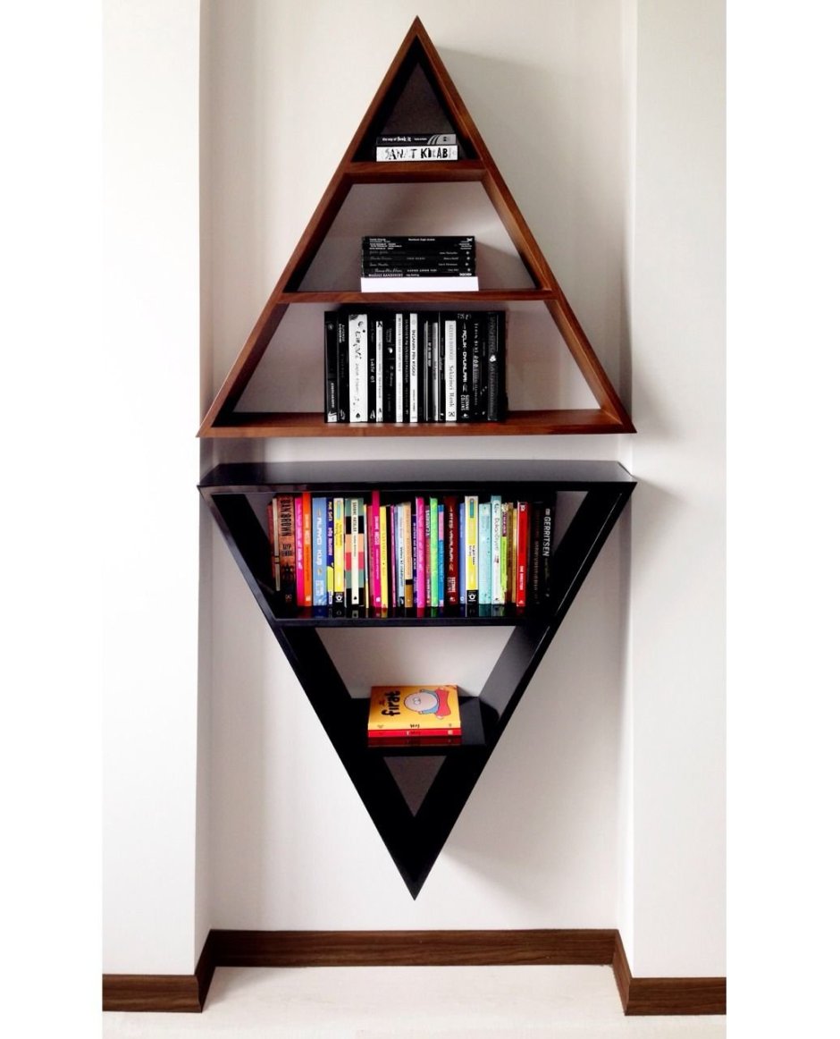 Компактная книжная полка