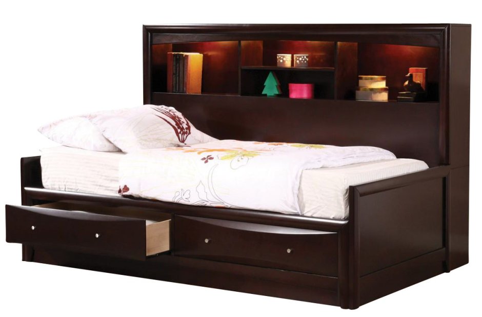 Кровать с полками