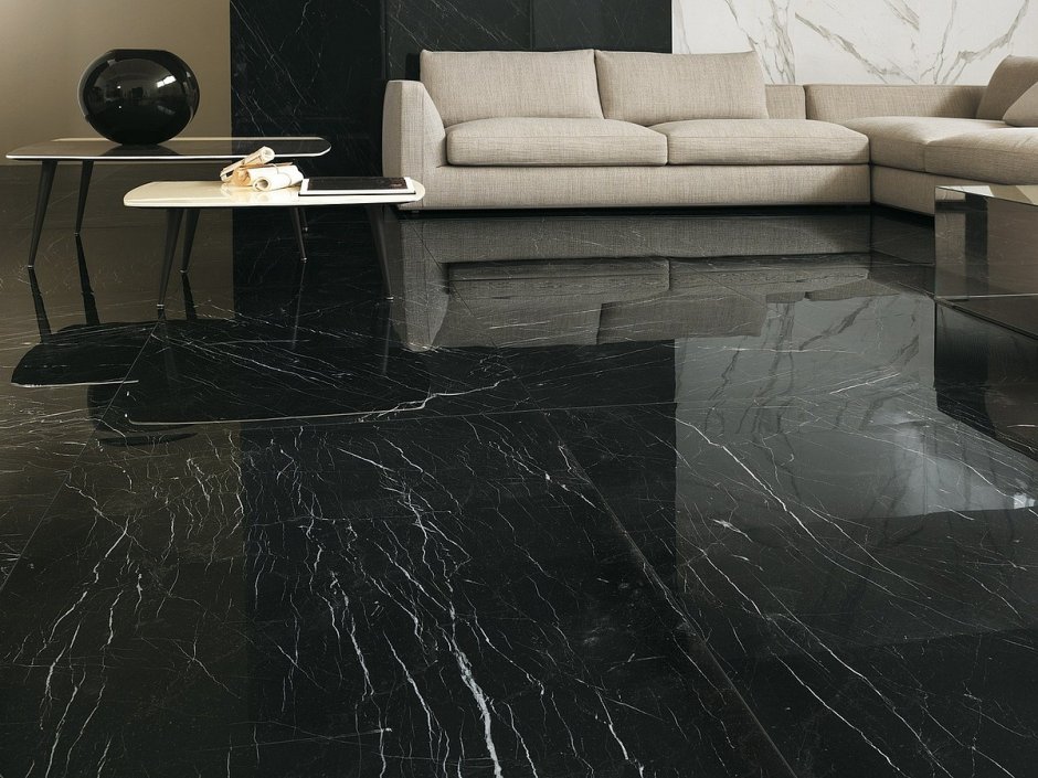 Черный наливной пол