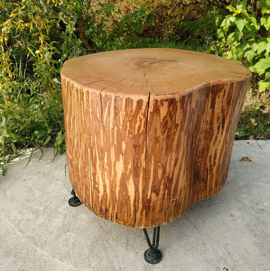 Журнальный столик из пенька