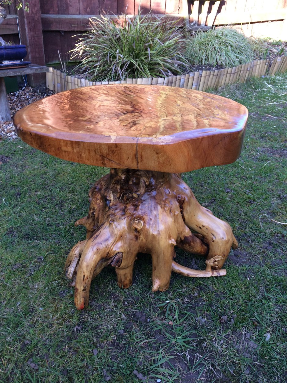Столы из корней деревьев