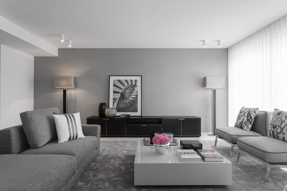 Декор стен в гостиной в современном стиле