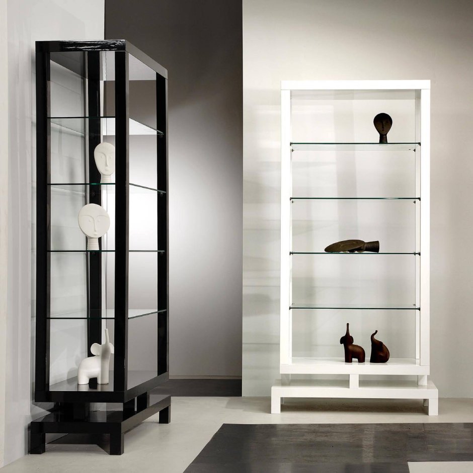 Мильсбу шкаф-витрина