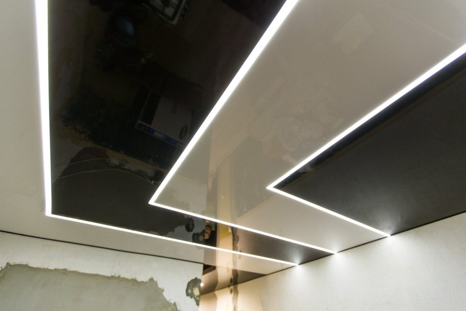 Черный подвесной потолок