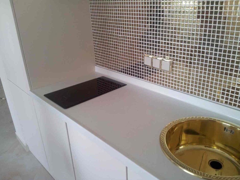 Still Stone Brown Quartz столешница