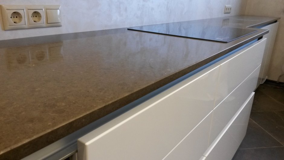 Столешница тонкая 18 мм Pur